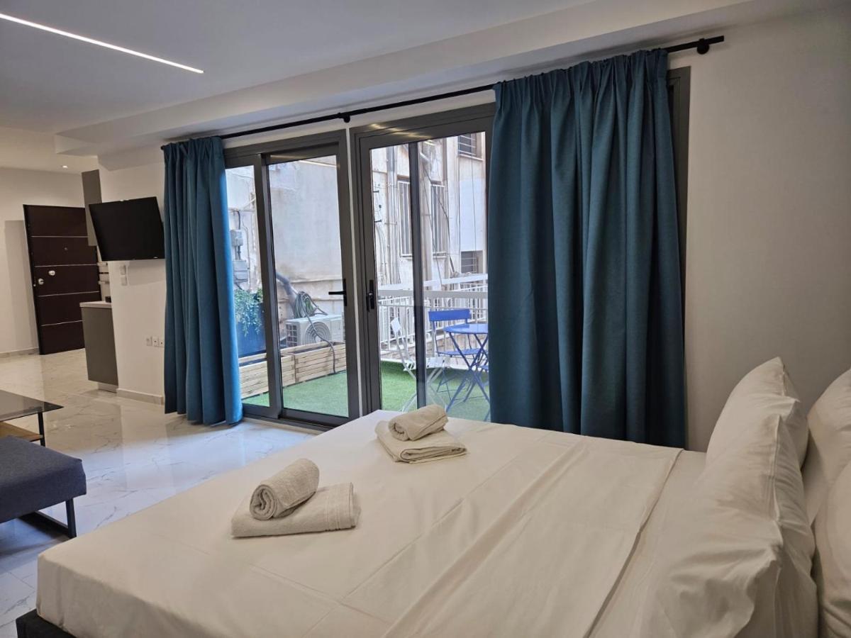 Nikis 20 Suites Athens Ngoại thất bức ảnh